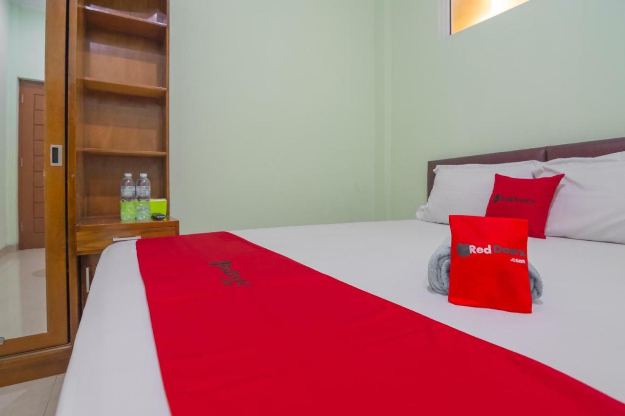 RedDoorz Syariah @ Gatot Subroto Lampung Hotel Bandar Lampung Bagian luar foto