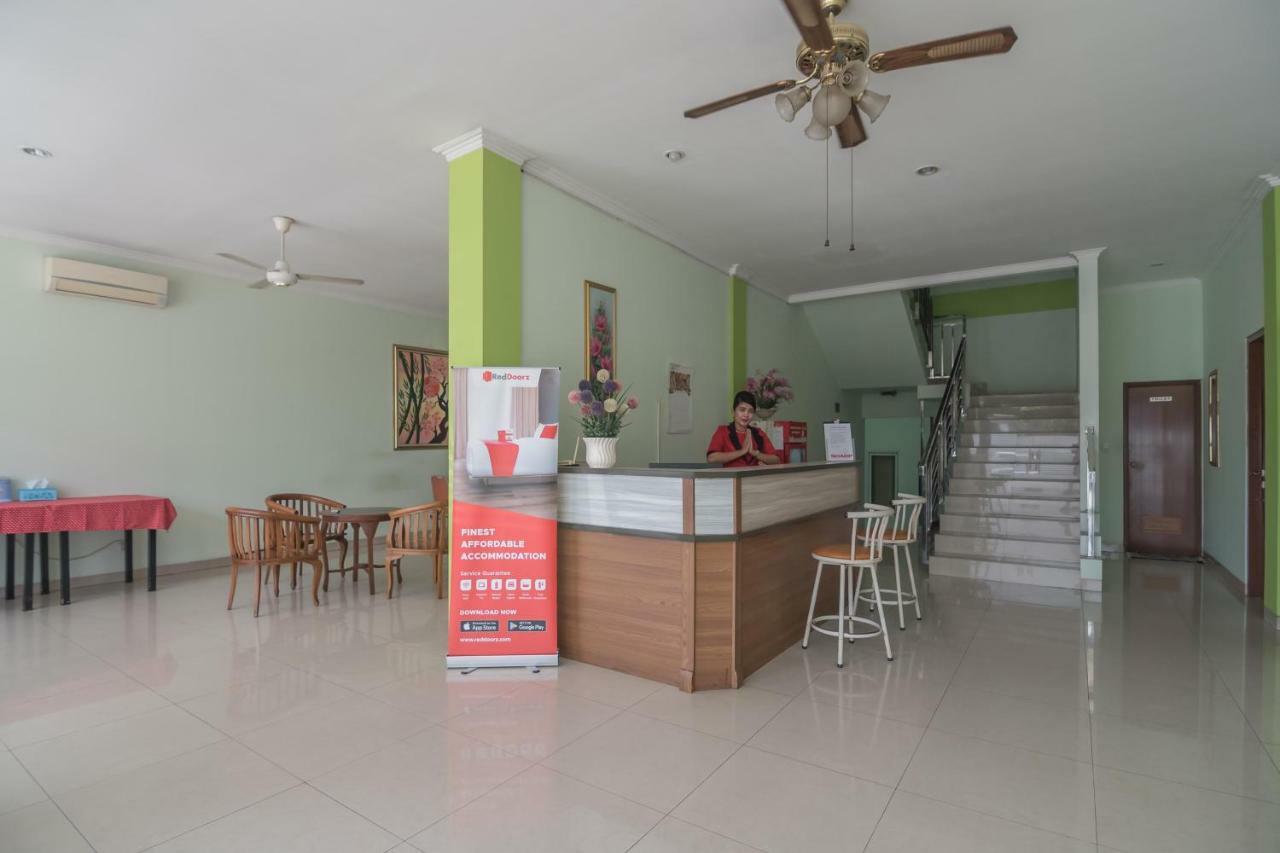 RedDoorz Syariah @ Gatot Subroto Lampung Hotel Bandar Lampung Bagian luar foto